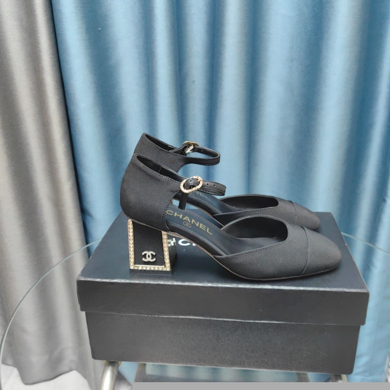 Ch*el high heels